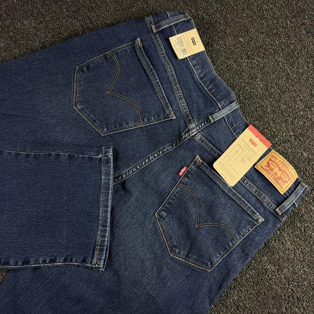 Levi's Women's 314 Shaping Straight Mid-Rise Stretch Denim Jean 31x32 Dark Wash